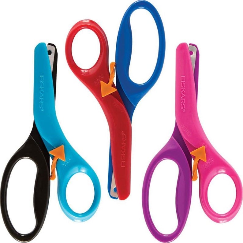 New in package~ Fiskars Preschool Learn to Cut Scissors ages 3+